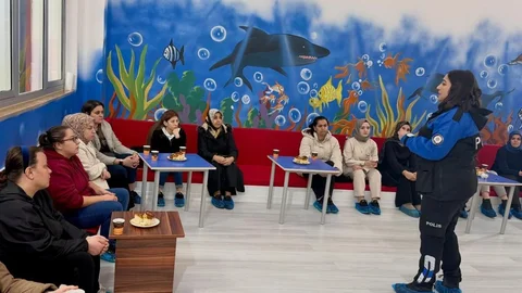 Bilecik'te Velilere Dolandırıcılık Eğitimi