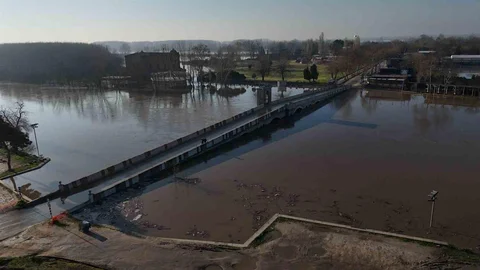 Edirne'de Meriç Nehri Taştı