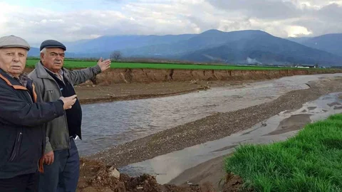 Ödemiş'te Baraj Tahliye Suyu Sel Oldu