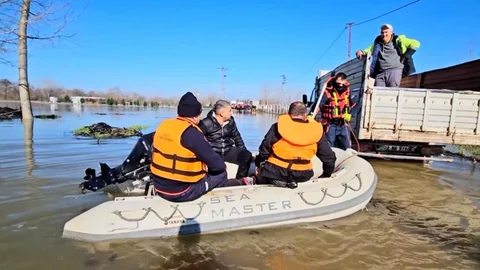 Edirne'de Meriç Nehri Taştı