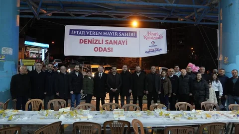 Denizli'de İftar Sofrası Kuruldu