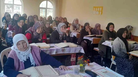 Mersin'de Mukabele Geleneği Yaşatılıyor