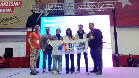 Bilim Yunusemre İzmir’den Üç Ödülle Döndü