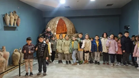 Sinop'ta Öğrenciler Müzede Keşif Yaptı