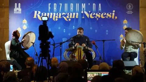 Erzurum'da Santur Konseri Düzenlendi