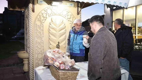 Sultangazi'de Sıcak Çorba İkramı