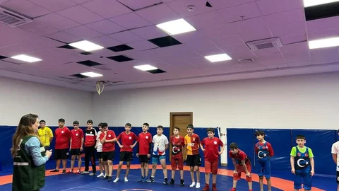 Kars Yeşilay'dan Bağımsızlık Yılı'na Destek