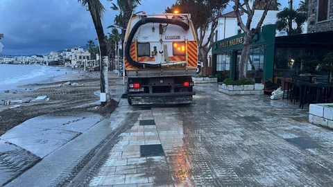 Muğla'da Fırtına Sonrası Temizlik Çalışmaları