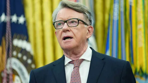 İngiltere'de Siyasetçi Gözaltına Alındı