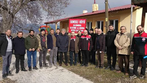 Erzincan'da Tarım Ekipleri Üreticilerle Buluştu