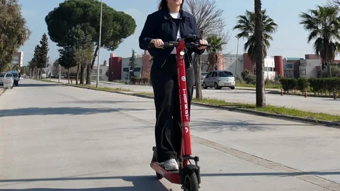 Aydın'da Elektrikli Scooter Dönemi Başladı
