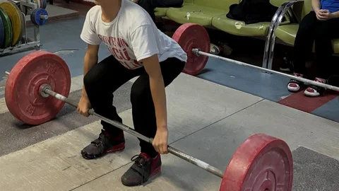 Bilecik'te Halter Antrenmanları Devam Ediyor