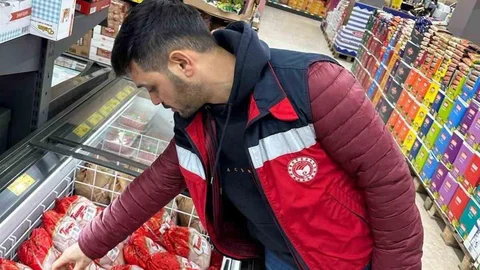 Pazarlar'da Market Denetimleri Sürüyor