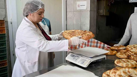 Kuşadası'nda Fırın Denetimi Yapıldı