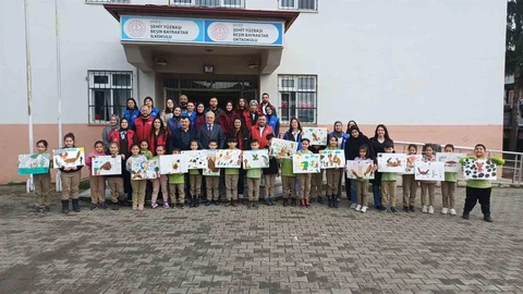 Gönüllü Gençler Düzce'de Öğrencilerle Buluştu