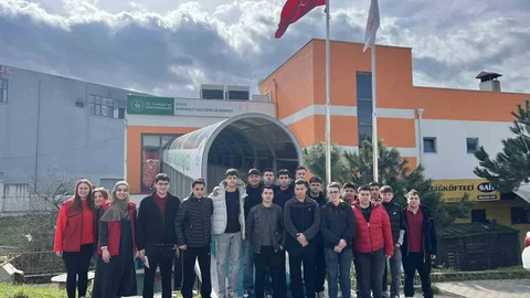 Düzce'de Gençlik Merkezine Ziyaret