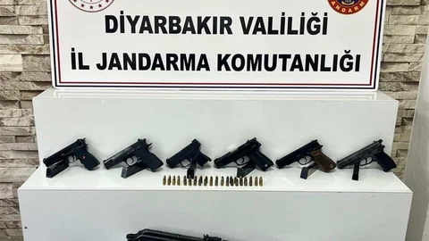 Diyarbakır'da Kaçak Silah Ele Geçirildi
