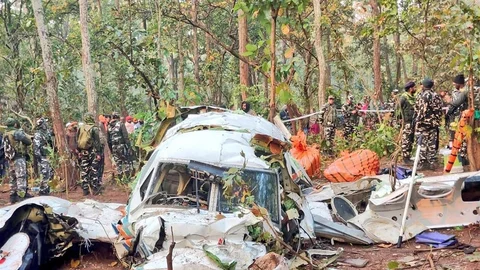 Hindistan'da Uçak Kazası: 7 Ölü