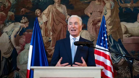 Fransa'da Büyükelçi Kushner'e Yasak