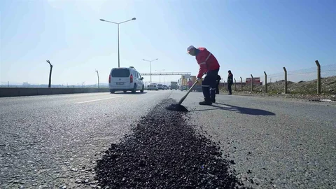 Kahramanmaraş'ta Yol Tamiratı Başladı