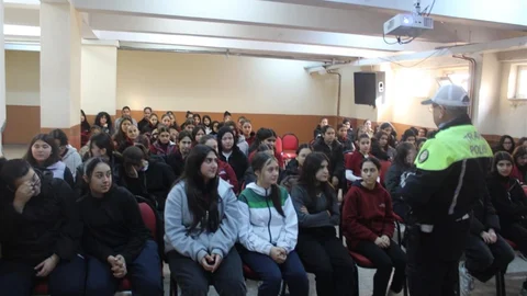Salihli'de Trafik Güvenliği Eğitimi