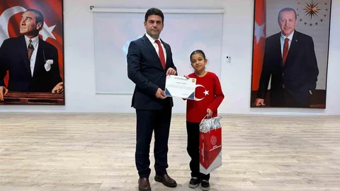 Hakkari'den Rojevin Kaya Türkiye Üçüncüsü Oldu