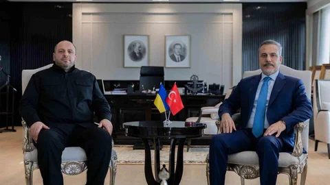 Hakan Fidan, Umerov ile Görüştü