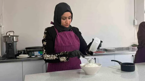 Siverek'te Kadınlar Yöresel Yemekler Yapıyor