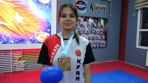 Isparta Karatecisi Şampiyon Oldu