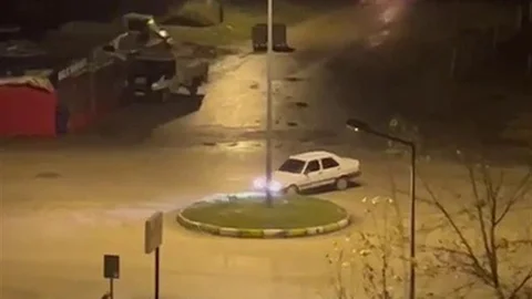 Adıyaman'da Drift Yapan Sürücü Tepkileri Topladı