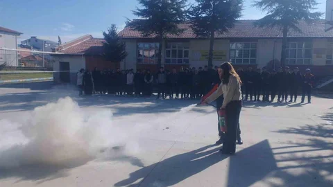 Afyonkarahisar'da AFAD Eğitimleri Yapıldı