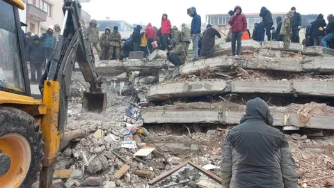 Malatya'da Yıkılan Pasaj Davasında Beraat Kararı