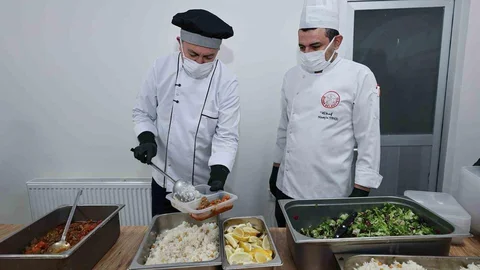 Sivas'ta İhtiyaç Sahiplerine İftar Yardımı