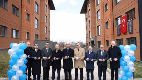 İş Bankası Malatya Lojmanları Sahiplerine Verildi