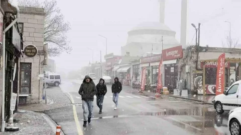 Aksaray'da Etkili Kar Yağışı