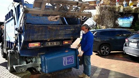 Kuşadası'nda Geri Dönüşüm Projesi Başlatıldı