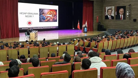 Erzincan'da Siber Suçlar Paneli Düzenlendi