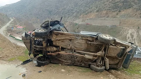 Gümüşhane'de Uçuruma Düşen Araçta 1 Ölü Bulundu