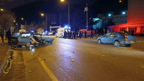 Gümüşhane'de Feci Trafik Kazası