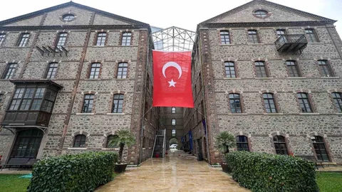 İzmir Büyükşehir'den Meslek Fabrikası Açıklaması