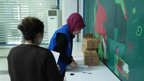 Düzce'de Çölyak Hastalarına Yardım Kolisi Dağıtıldı