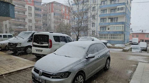 Malatya'da Yoğun Kar Yağışı Devam Ediyor