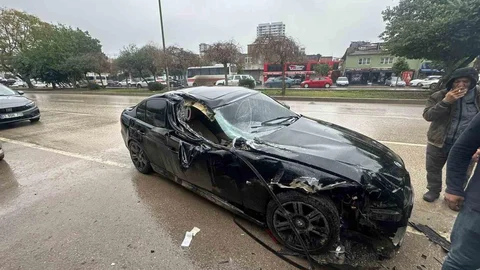 Adana'da BMW ile Kazada Hava Yastığı Açılmadı