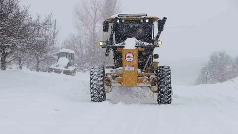 Elazığ’da 115 Köy Yolu Kapandı