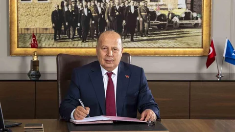 Adana'da Borçsuz Belediyenin Başarısı