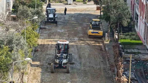 Aydın'da Yol Yenileme Çalışmaları Devam Ediyor