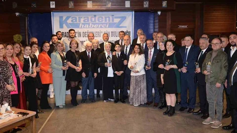 Karadeniz’de Yılın Değerleri Ödülleri Verildi
