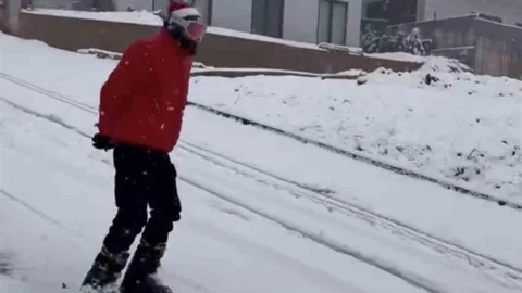 Bursa’da Karla Kayak Keyfi