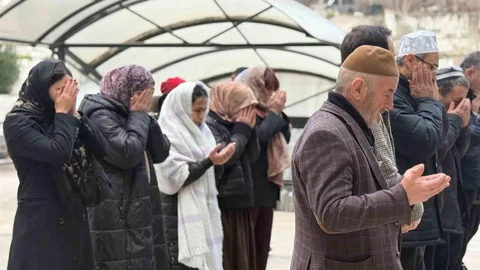 Ümraniye'de Gıyabi Cenaze Namazı Kılındı
