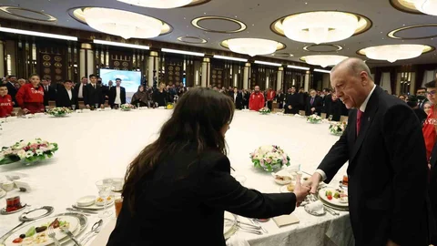 Cumhurbaşkanı Erdoğan'dan Gençlere Mesajlar